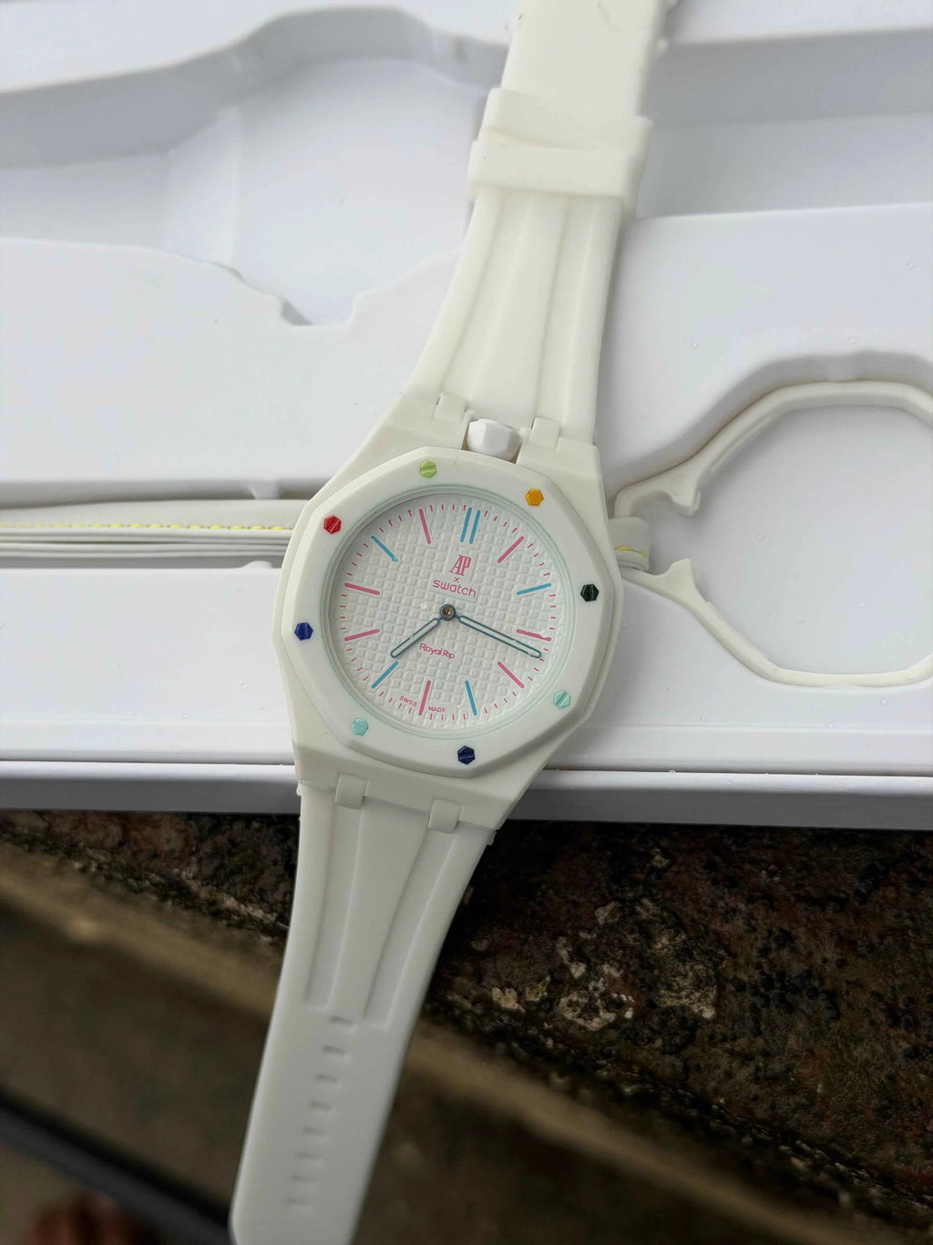 Swatch X AP - Royal Pop - Huit Blanc